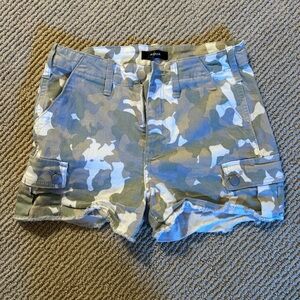 Aqua Beige Camouflage Shorts